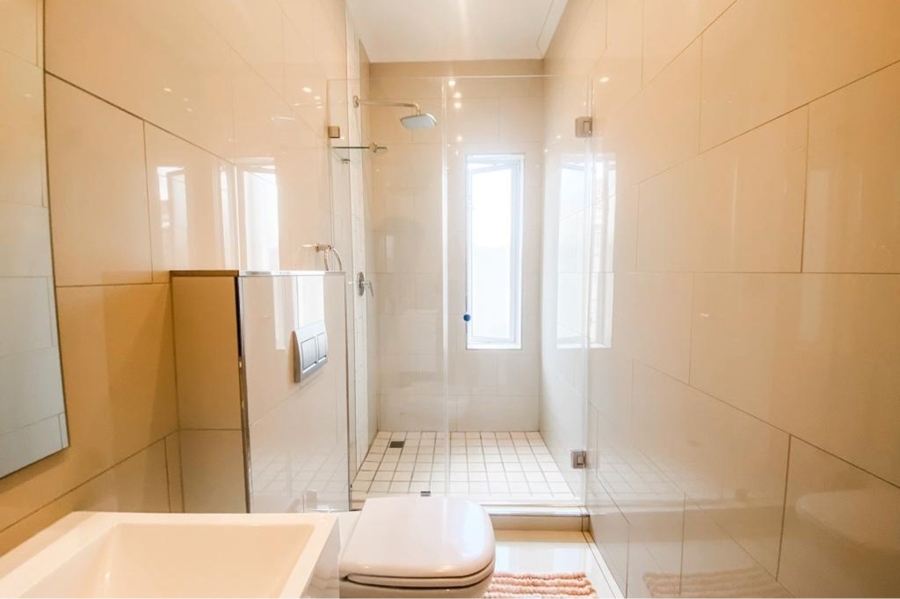 To Let 4 Bedroom Property for Rent in Parklands North Western Cape